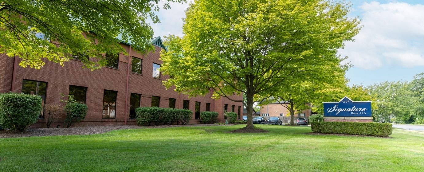 Signature Bank building exterior